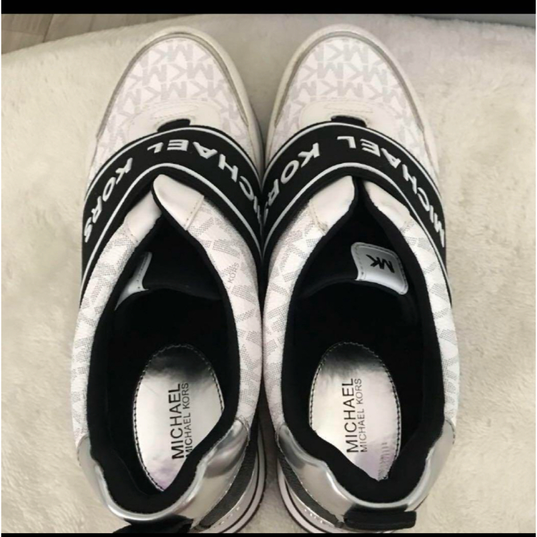 MICHAEL KORS - 超美品【MICHAEL KORS】ブラック ホワイト MICHAEL KORS - 超美品【MICHAEL KORS】ブラック ホワイト