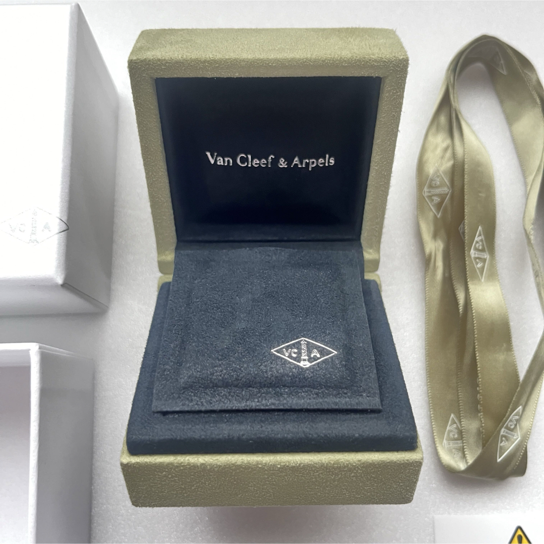 Van Cleef & Arpels - Van Cleef & Arpels ネックレス ケース 空 Van Cleef & Arpels - Van Cleef & Arpels ネックレス ケース 空