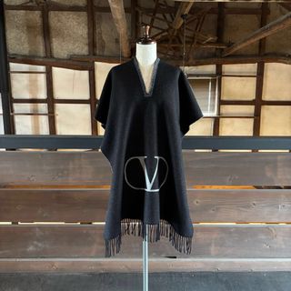 VALENTINO(ポンチョ)のフリマアイテム一覧 VALENTINO(ポンチョ)のフリマアイテム一覧
