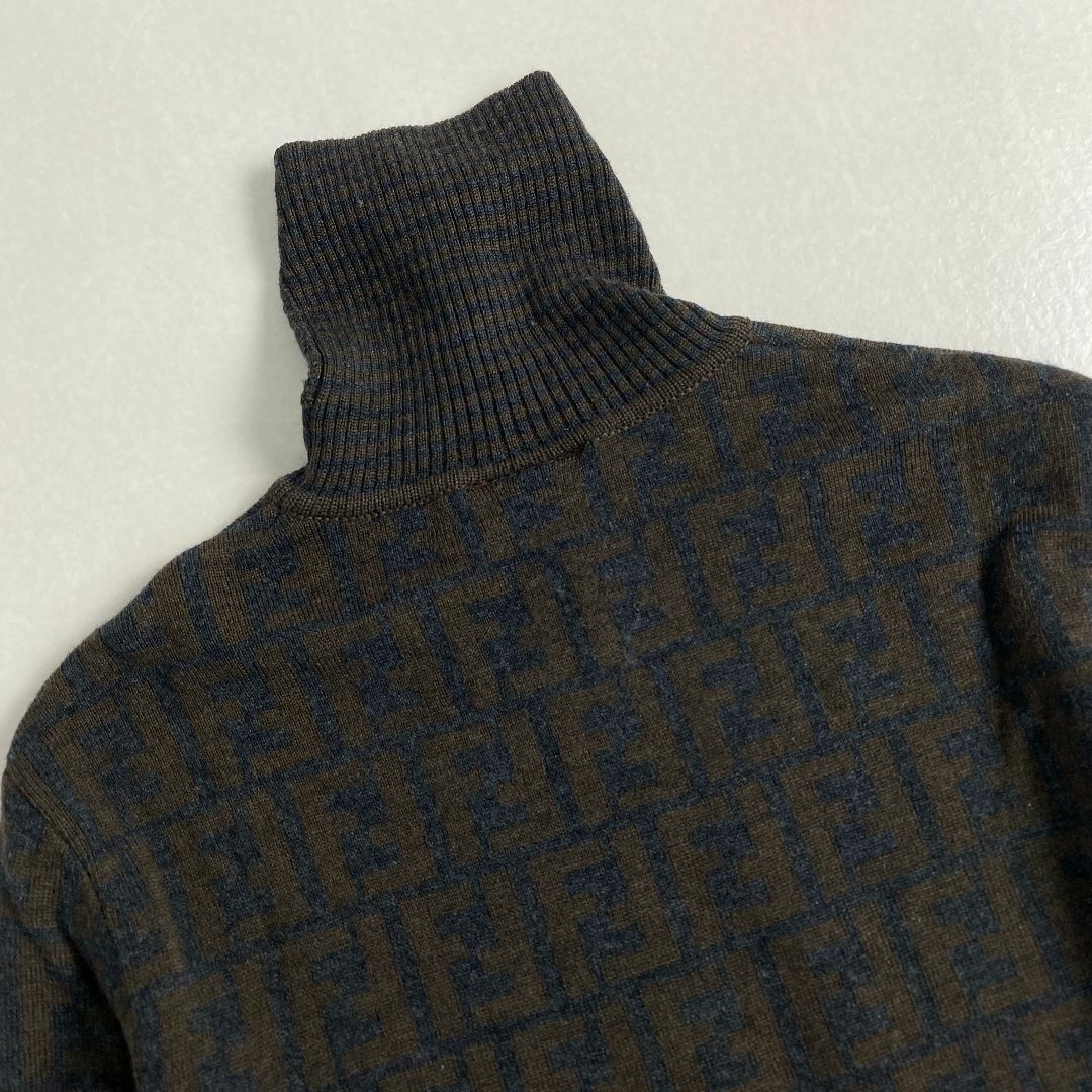 FENDI - フェンディ ニット FENDI タートルネック ズッカ柄 FENDI - フェンディ ニット FENDI タートルネック ズッカ柄