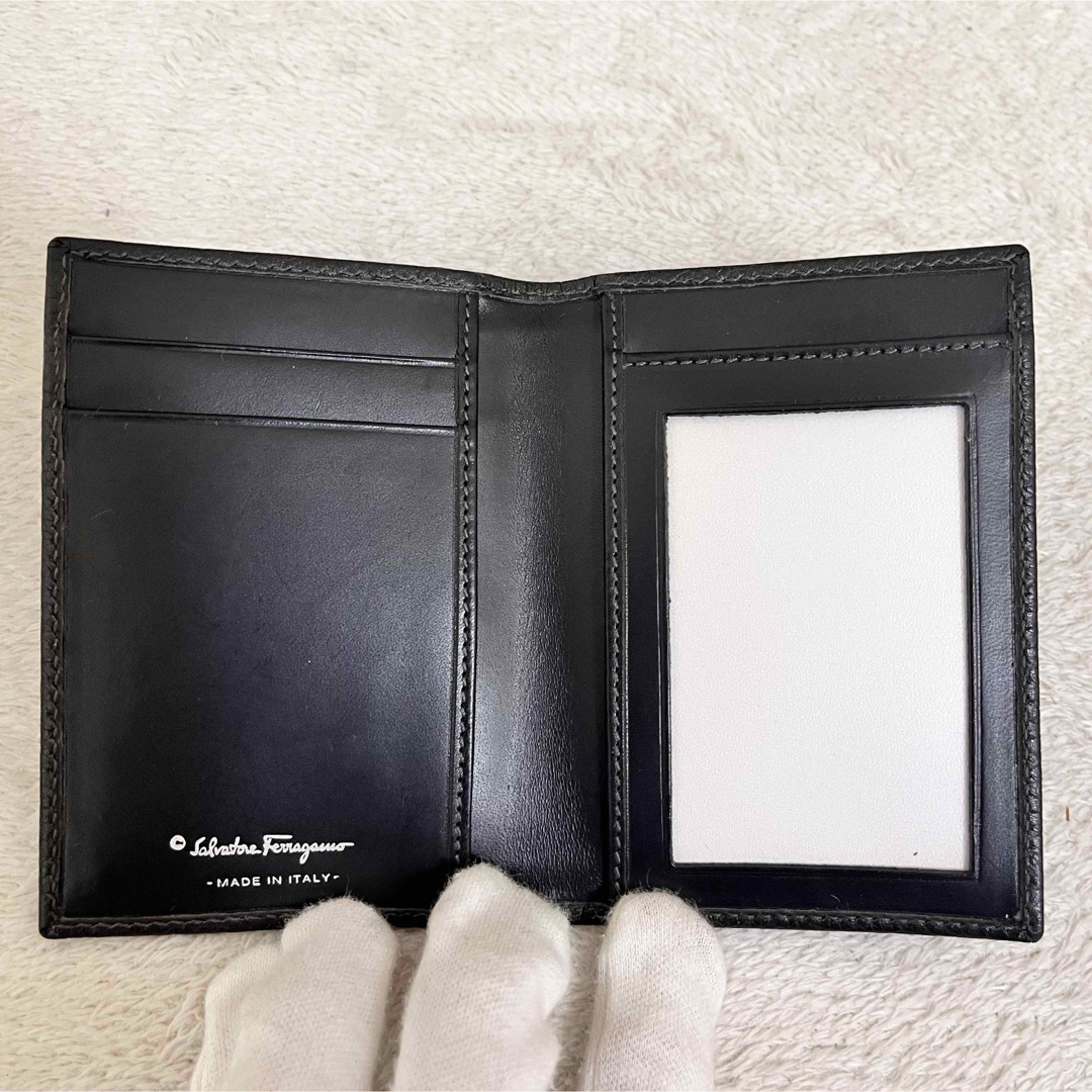Salvatore Ferragamo - 未使用 超美品 フェラガモ パスケース Salvatore Ferragamo - 未使用 超美品 フェラガモ パスケース