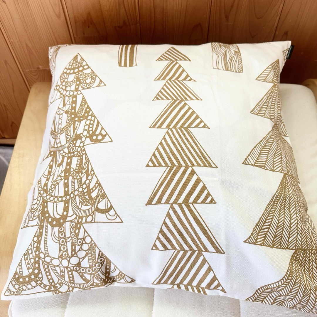 marimekko - マリメッコ 新品 クッションカバー クーシコッサ marimekko - マリメッコ 新品 クッションカバー クーシコッサ