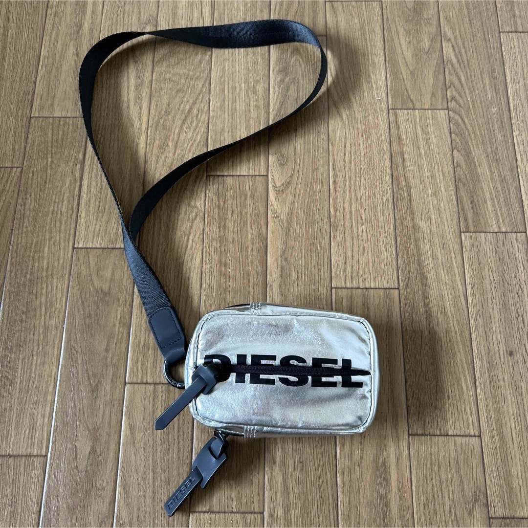 DIESEL - ディーゼル❣️ロゴ ショルダーポーチ スマホ ミニ DIESEL - ディーゼル❣️ロゴ ショルダーポーチ スマホ ミニ