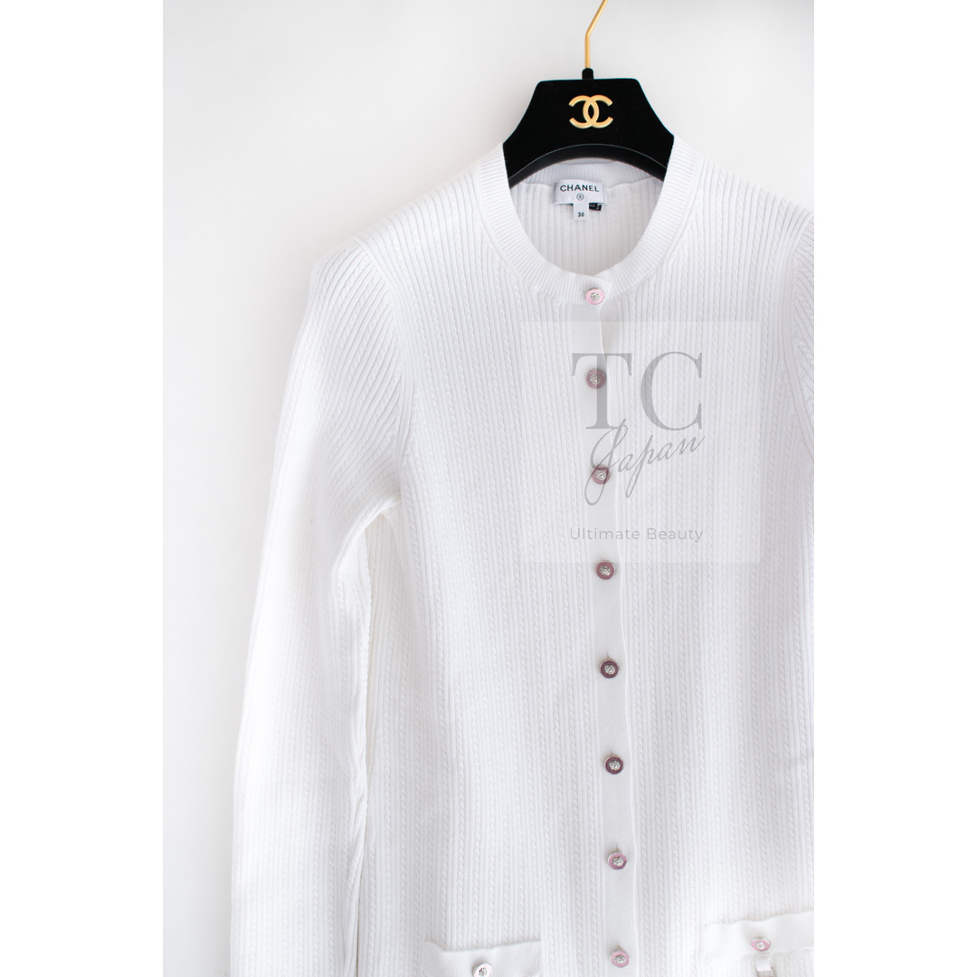 CHANEL - シャネル カーディガン CHANEL 何かと便利!美人見え CHANEL - シャネル カーディガン CHANEL 何かと便利!美人見え