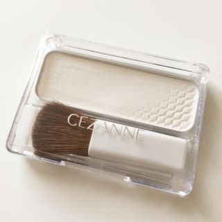 セザンヌケショウヒン(CEZANNE（セザンヌ化粧品）)の美品♡セザンヌ フェース コントロールカラー♡ハイライト ホワイト マット(フェイスカラー)