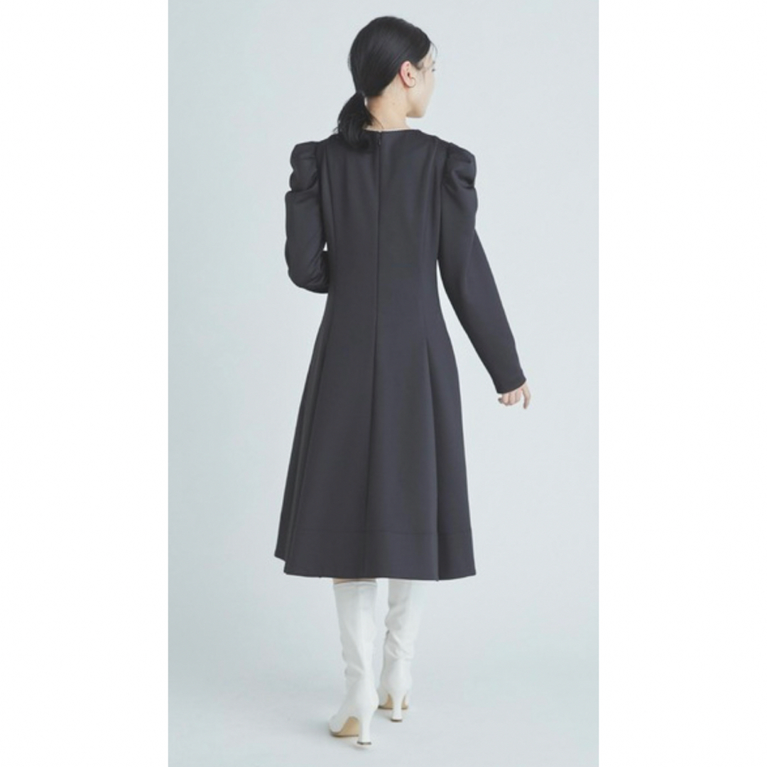 CELFORD - 未使用♢CELFORD レース切替ポンチワンピースの通販 CELFORD - 未使用♢CELFORD レース切替ポンチワンピースの通販