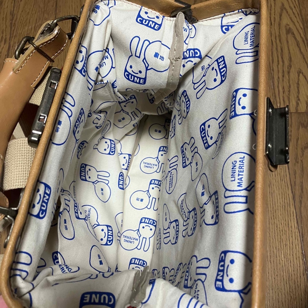 CUNE - CUNE キューン 兎柄 がま口帆布リュック ダレスリュック CUNE - CUNE キューン 兎柄 がま口帆布リュック ダレスリュック