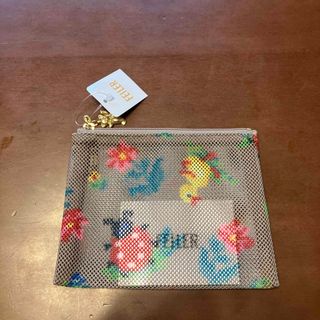 FEILER - フェイラー×バーニーズ ニューヨーク ポーチの通販 by FEILER - フェイラー×バーニーズ ニューヨーク ポーチの通販 by