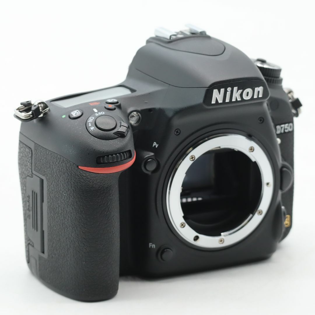 ショット数692回 Nikon デジタル一眼レフカメラ D750 #4247の ショット数692回 Nikon デジタル一眼レフカメラ D750 #4247の