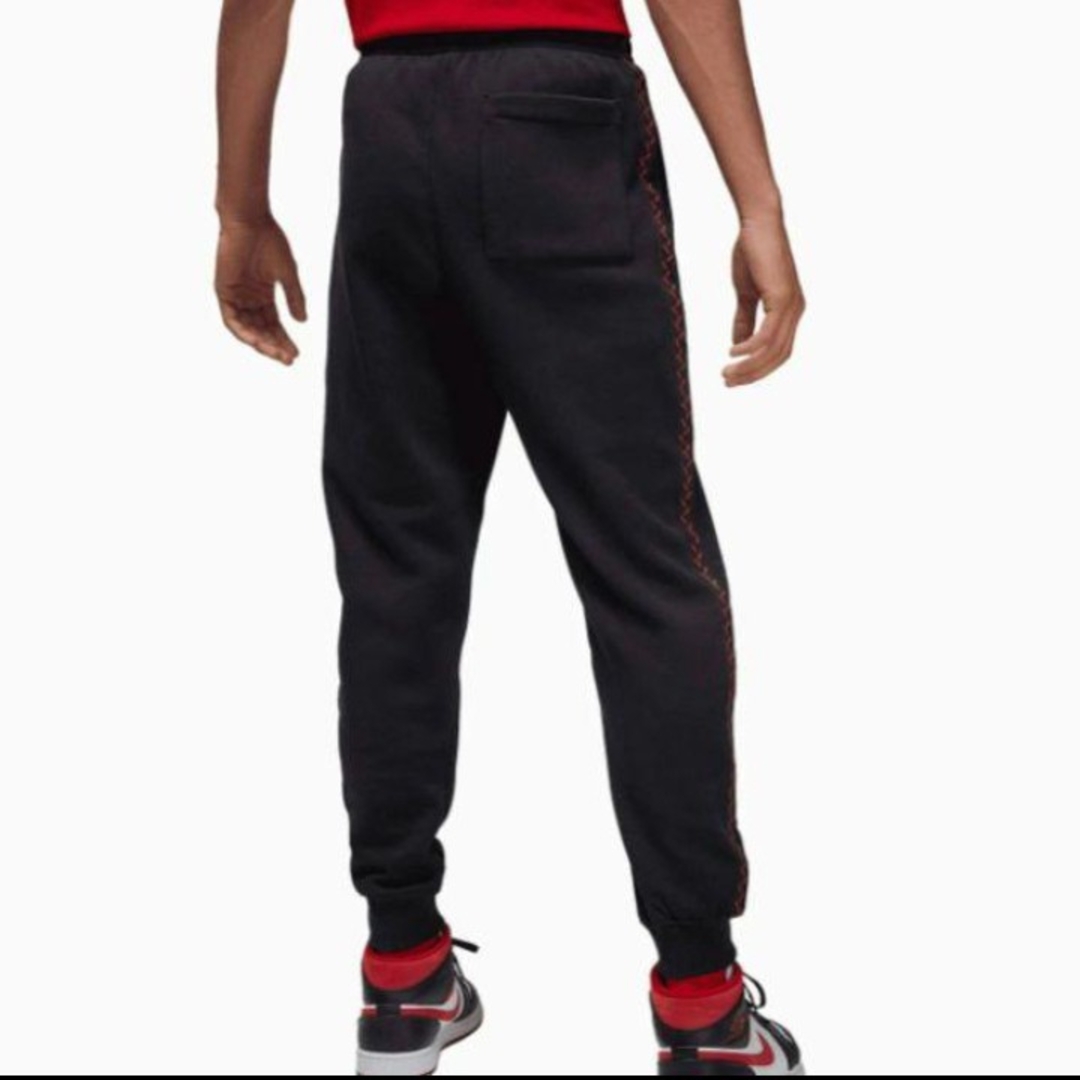 NIKE - 新品 ナイキジョーダン 上下セットアップ L 黒 パーカー NIKE - 新品 ナイキジョーダン 上下セットアップ L 黒 パーカー