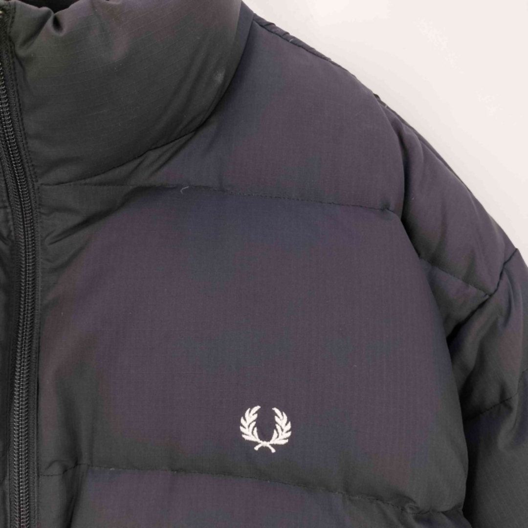 FRED PERRY - FRED PERRY(フレッドペリー) ロゴ刺繍 ダウン FRED PERRY - FRED PERRY(フレッドペリー) ロゴ刺繍 ダウン