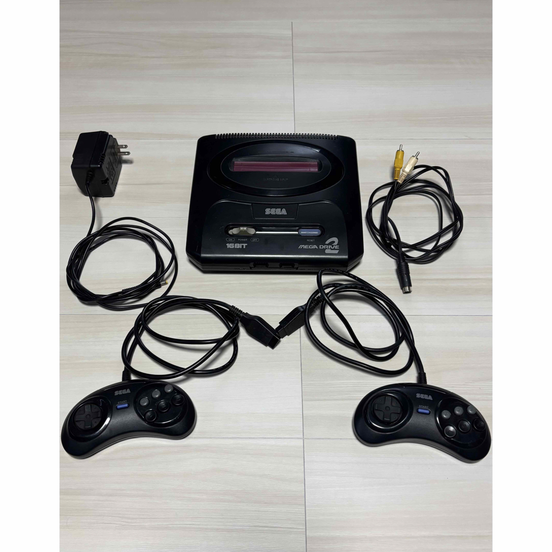 SEGA - メガドライブ2 ケーブル等全完備 ソフト3本付き 美品の SEGA - メガドライブ2 ケーブル等全完備 ソフト3本付き 美品の