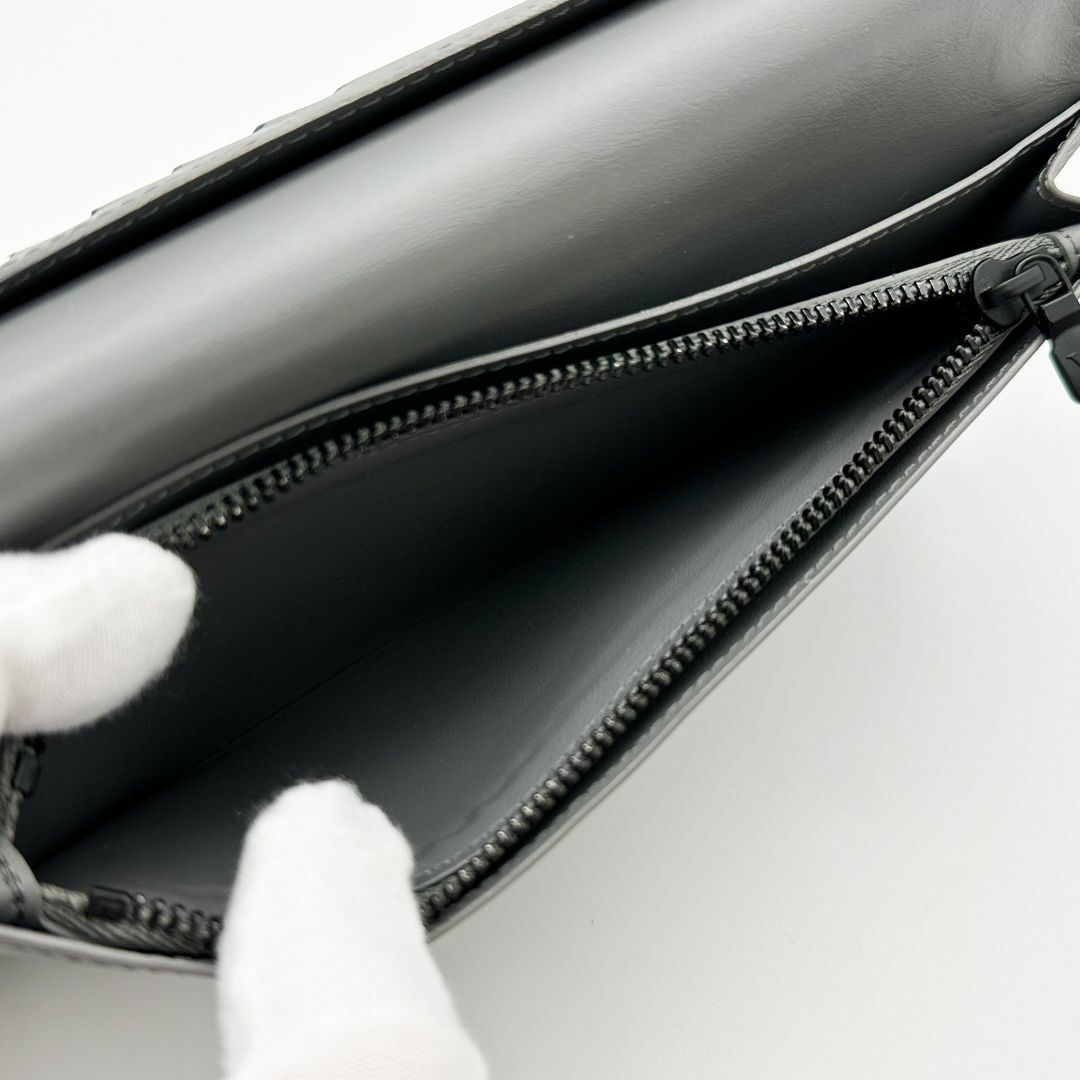 LOUIS VUITTON - 【極美品】ルイヴィトン モノグラムシャドウ LOUIS VUITTON - 【極美品】ルイヴィトン モノグラムシャドウ