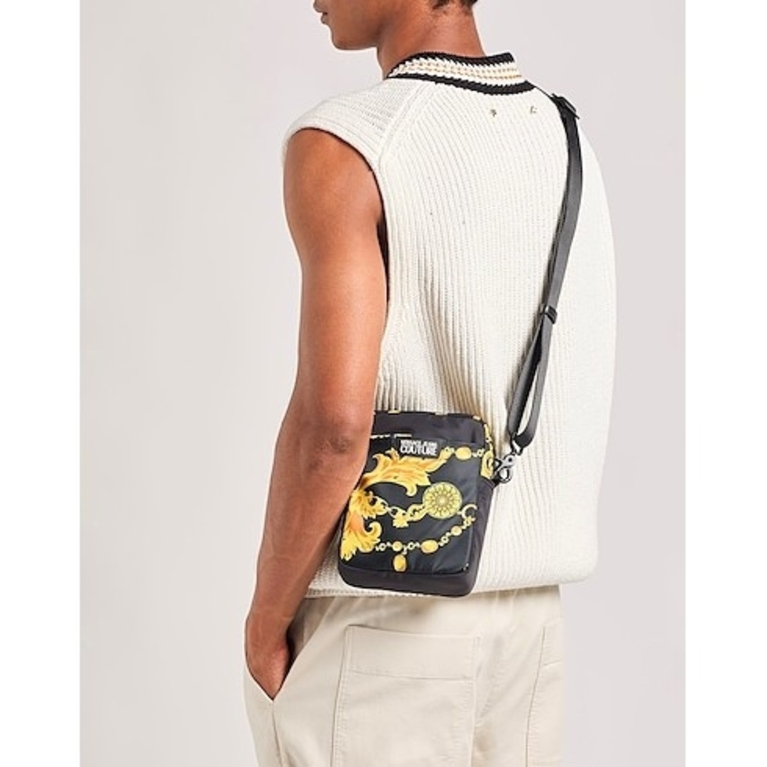 VERSACE JEANS COUTURE ショルダーバッグ ※発送まで約1週間の VERSACE JEANS COUTURE ショルダーバッグ ※発送まで約1週間の