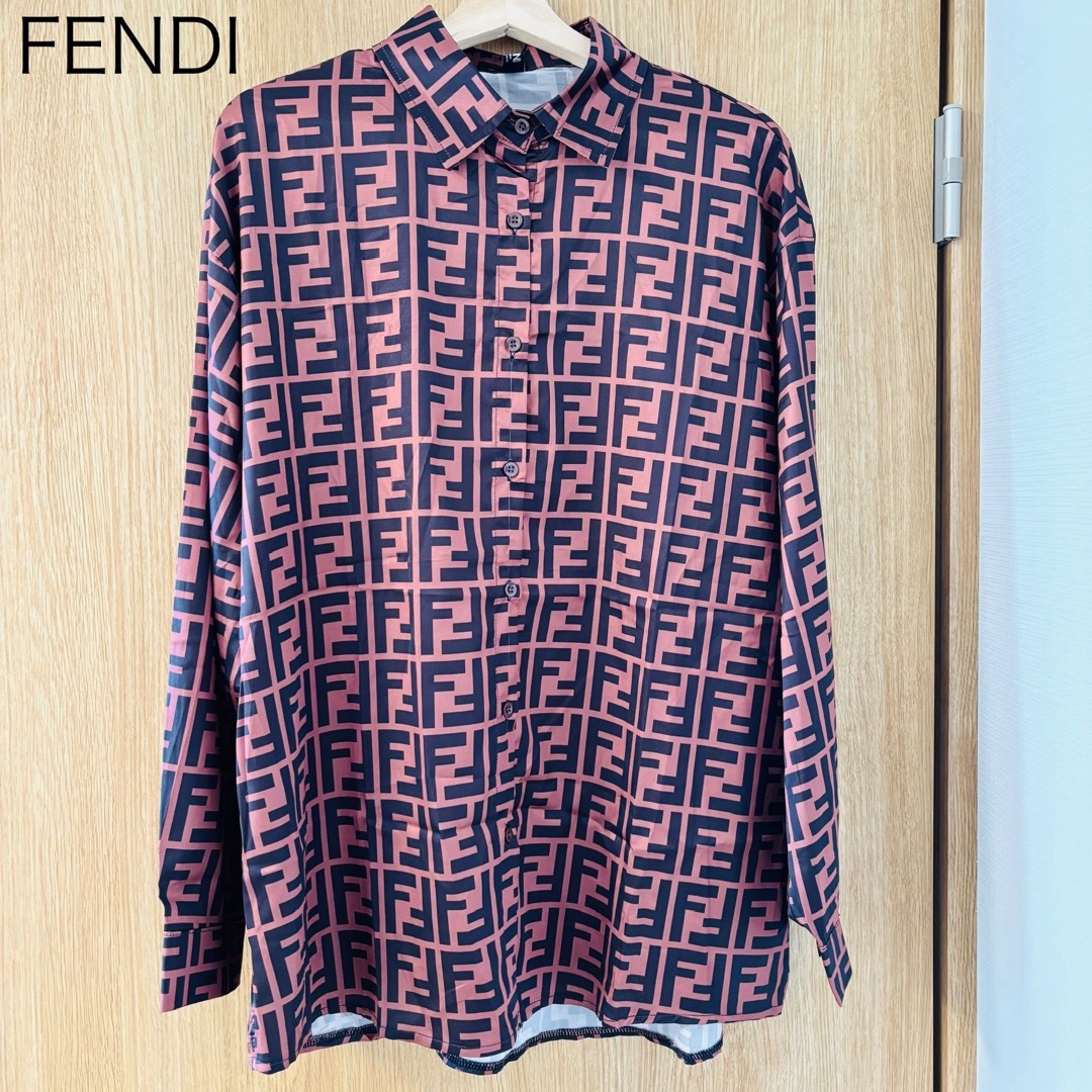 FENDI - 美品 FENDI フェンディ ドレスシャツ ズッカ柄 ロゴ FENDI - 美品 FENDI フェンディ ドレスシャツ ズッカ柄 ロゴ
