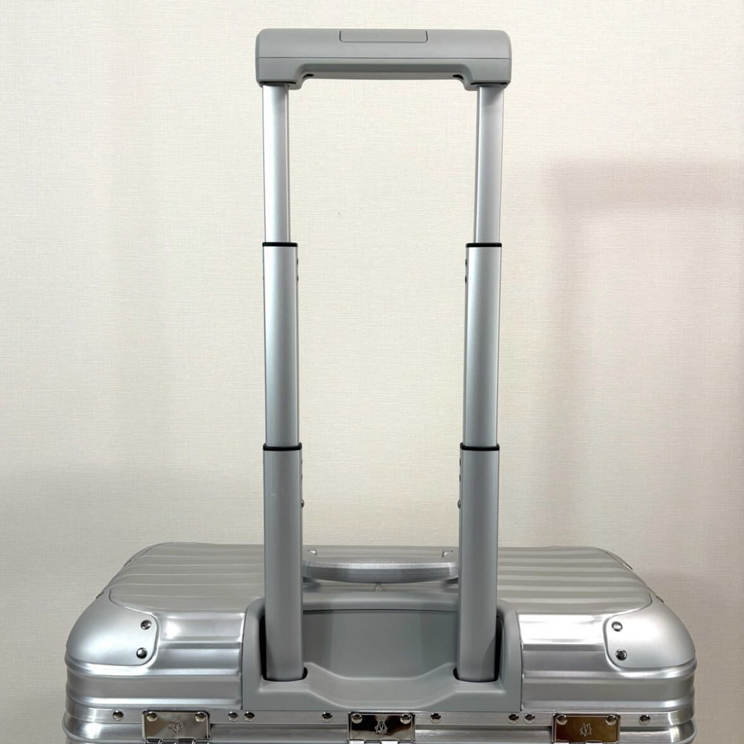 RIMOWA - 生涯保証・未使用 RIMOWA ORIGINAL PILOT キャリー RIMOWA - 生涯保証・未使用 RIMOWA ORIGINAL PILOT キャリー