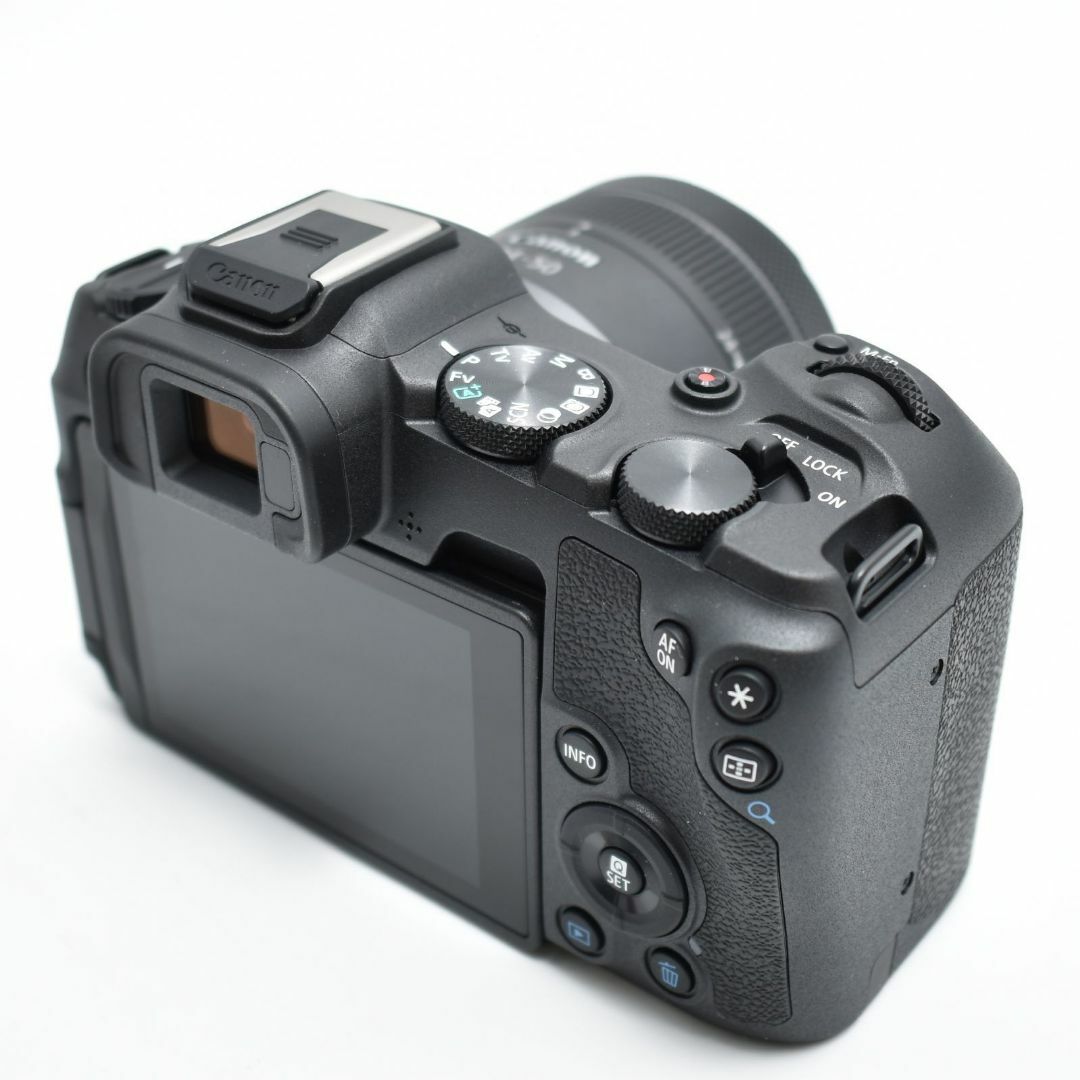 B#7612 ショット数1,000以下! Canon EOS R8 の通販 by Makana B#7612 ショット数1,000以下! Canon EOS R8 の通販 by Makana