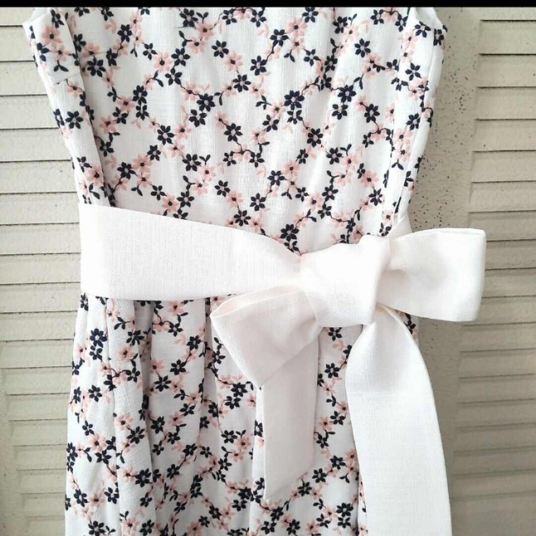 Chesty - chesty フラワー刺繍ワンピース新品タグつきの通販 by Chesty - chesty フラワー刺繍ワンピース新品タグつきの通販 by