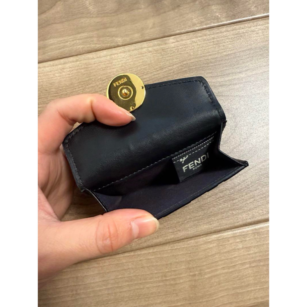 FENDI - FENDI フェンディ 三つ折り財布 ブラックの通販 by FENDI - FENDI フェンディ 三つ折り財布 ブラックの通販 by