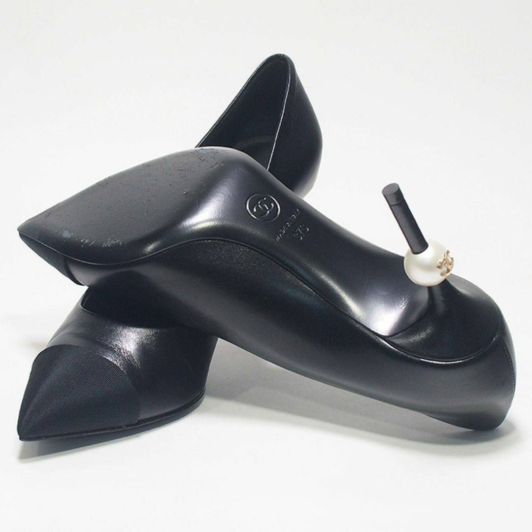 CHANEL - シャネル CHANEL パール ココマーク パンプス G31983 CHANEL - シャネル CHANEL パール ココマーク パンプス G31983