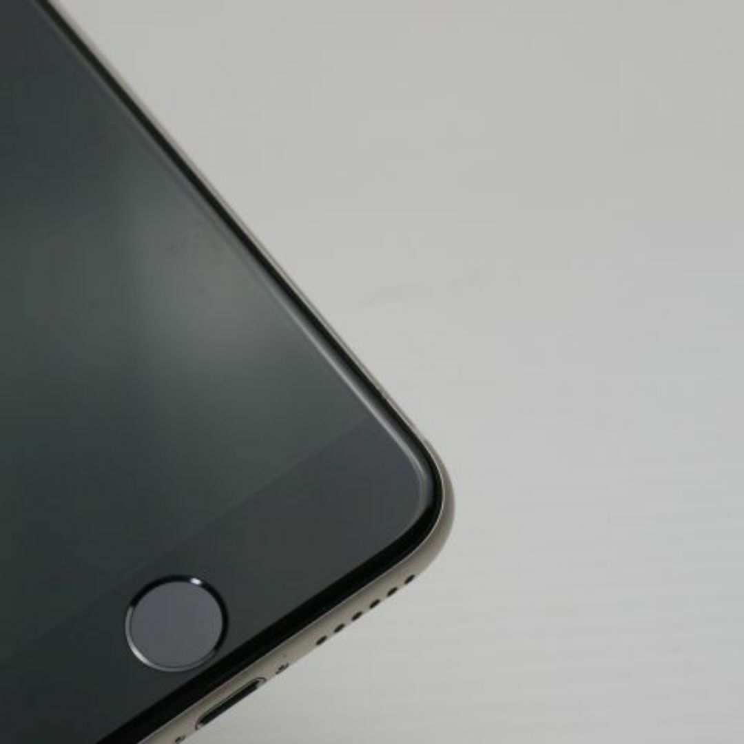 iPhone - 新品同様 SIMフリー iPhone SE3 第3世代 64GB スター iPhone - 新品同様 SIMフリー iPhone SE3 第3世代 64GB スター