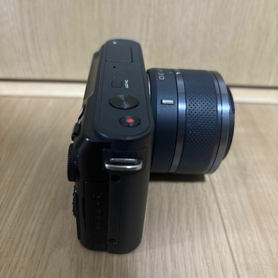 Nikon ニコン 1 J1 レンズキット ミラーレス一眼カメラの通販 by Nikon ニコン 1 J1 レンズキット ミラーレス一眼カメラの通販 by