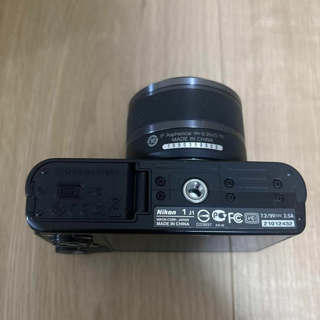Nikon ニコン 1 J1 レンズキット ミラーレス一眼カメラの通販 by Nikon ニコン 1 J1 レンズキット ミラーレス一眼カメラの通販 by