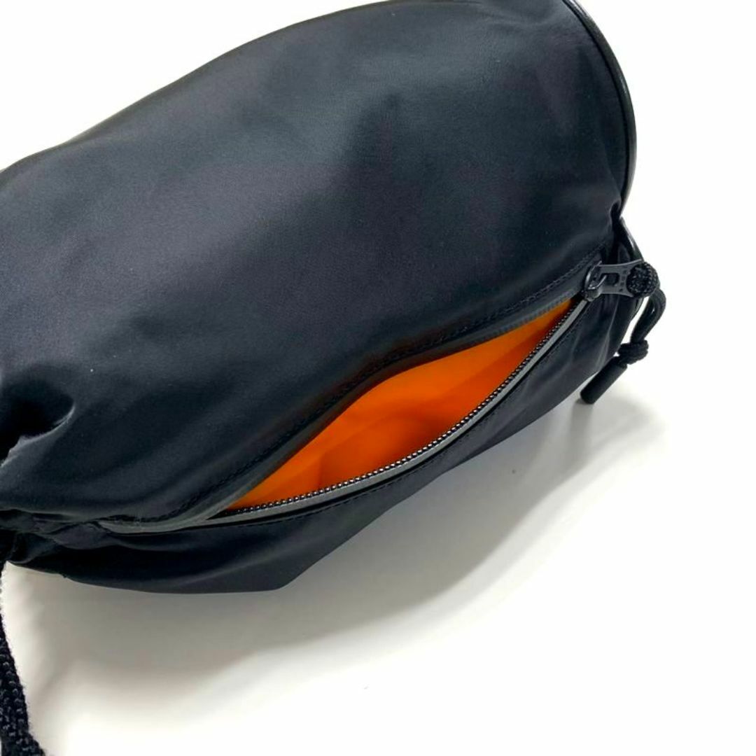 sacai - 美品 sacai サカイ S ナイロン 巾着 ショルダーバッグ sacai - 美品 sacai サカイ S ナイロン 巾着 ショルダーバッグ