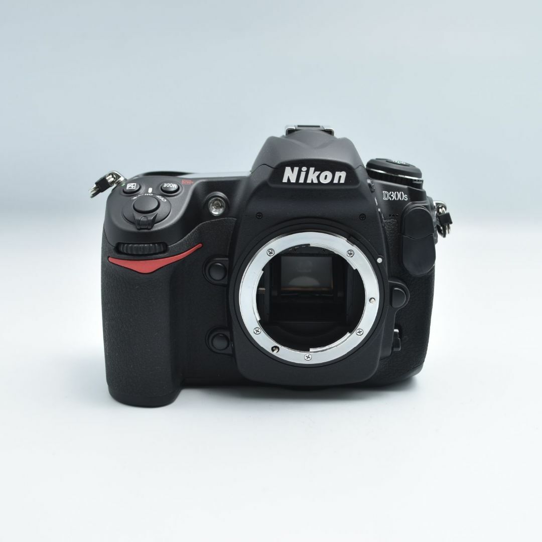 B#7769 ショット数303回! Nikon D300S ボディ の通販 by Makana B#7769 ショット数303回! Nikon D300S ボディ の通販 by Makana