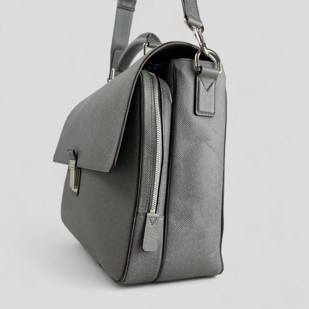 LOUIS VUITTON - □ルイヴィトン□定価376950円 タイガ ヴァシリ LOUIS VUITTON - □ルイヴィトン□定価376950円 タイガ ヴァシリ