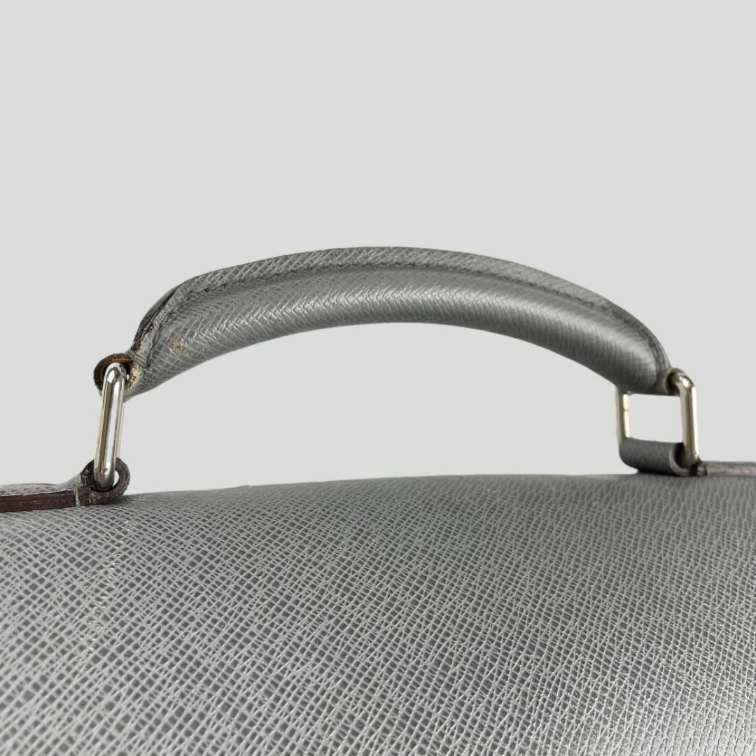 LOUIS VUITTON - □ルイヴィトン□定価376950円 タイガ ヴァシリ LOUIS VUITTON - □ルイヴィトン□定価376950円 タイガ ヴァシリ