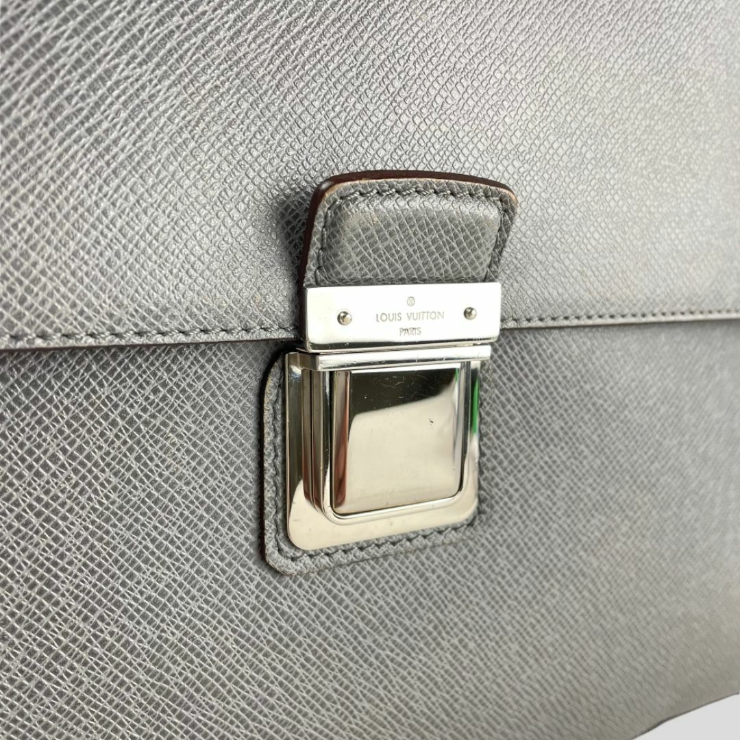 LOUIS VUITTON - □ルイヴィトン□定価376950円 タイガ ヴァシリ LOUIS VUITTON - □ルイヴィトン□定価376950円 タイガ ヴァシリ