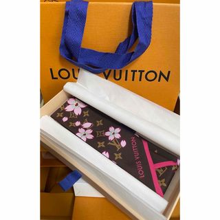 LOUIS VUITTON(バンダナ/スカーフ)のフリマアイテム一覧 LOUIS VUITTON(バンダナ/スカーフ)のフリマアイテム一覧