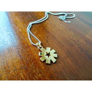 仁尾彫金『クリ抜きk18スターペンダント』ハンドメイド387b(ネックレス)