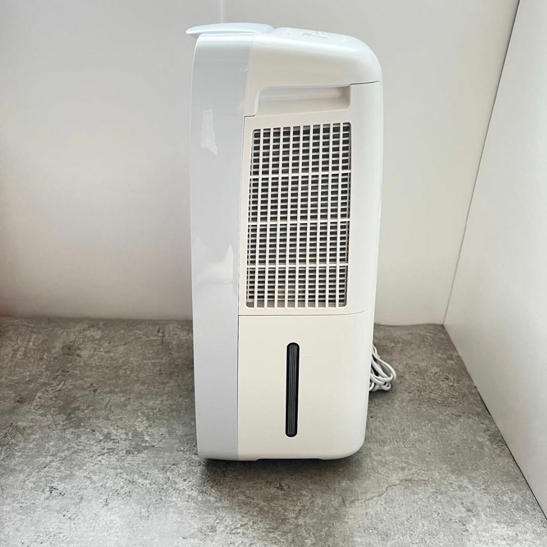 SHARP - シャープ 除湿機 CM-P100 冷風 プラズマクラスター 衣類 SHARP - シャープ 除湿機 CM-P100 冷風 プラズマクラスター 衣類