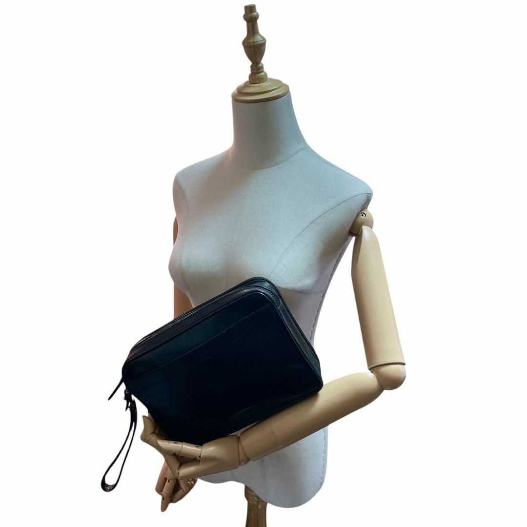 GUCCI - ✨極美品✨GUCCI グッチ レザー クラッチバッグ リスト GUCCI - ✨極美品✨GUCCI グッチ レザー クラッチバッグ リスト