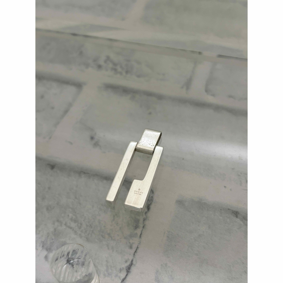 GUCCI - 美品 グッチ GUCCI カットアウトG ネックレストップの GUCCI - 美品 グッチ GUCCI カットアウトG ネックレストップの