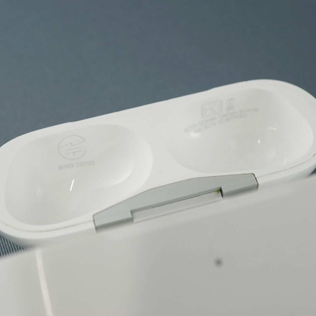 Apple - Apple AirPods Pro 第二世代 充電ケースのみ USED品 Apple - Apple AirPods Pro 第二世代 充電ケースのみ USED品