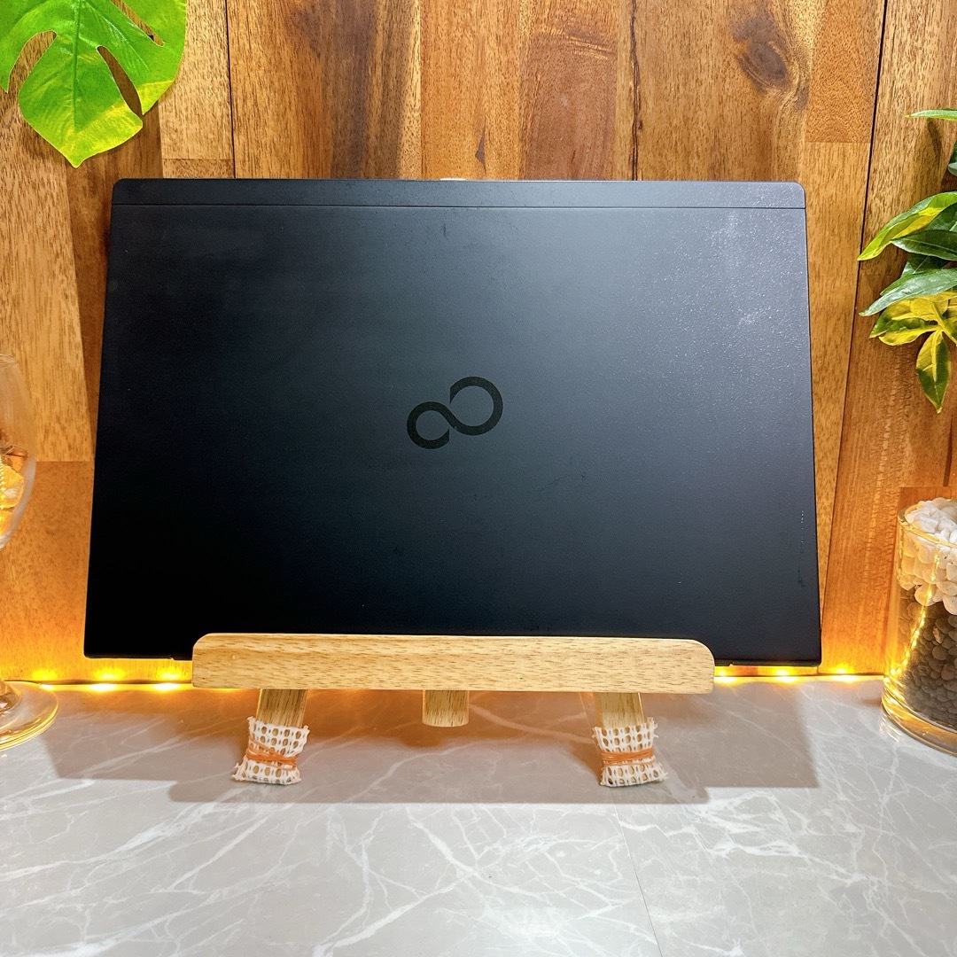 富士通 - ハイスペック‼️富士通LIFEBOOK☘i7第8世代☘️軽量 富士通 - ハイスペック‼️富士通LIFEBOOK☘i7第8世代☘️軽量