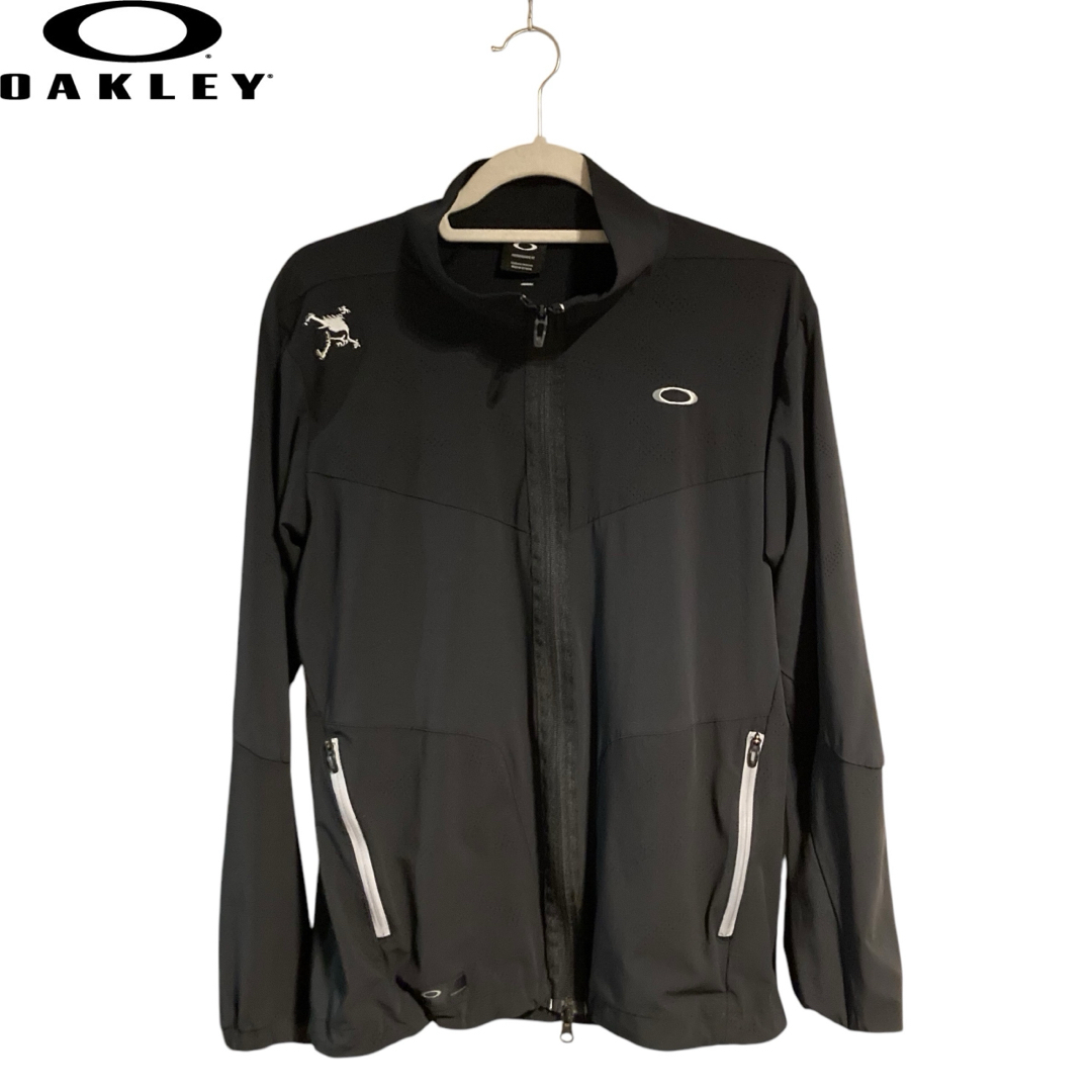Oakley - Oakley ブラック ナイロンジャケットLの通販 by UTOPIA Oakley - Oakley ブラック ナイロンジャケットLの通販 by UTOPIA