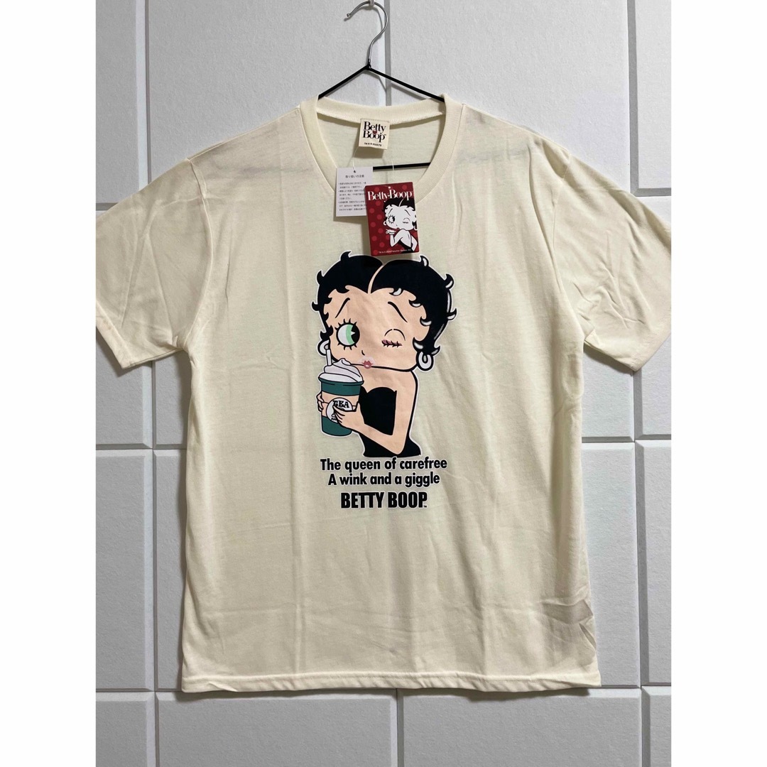 Betty Boop(ベティブープ)の【新品未使用】 BETTY BOOP ベティちゃんTシャツ　半袖 レディースのトップス(Tシャツ(半袖/袖なし))の商品写真