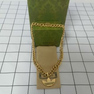 GUCCI - 人気美品☆adidas x Gucci ネックレスの通販 by お GUCCI - 人気美品☆adidas x Gucci ネックレスの通販 by お