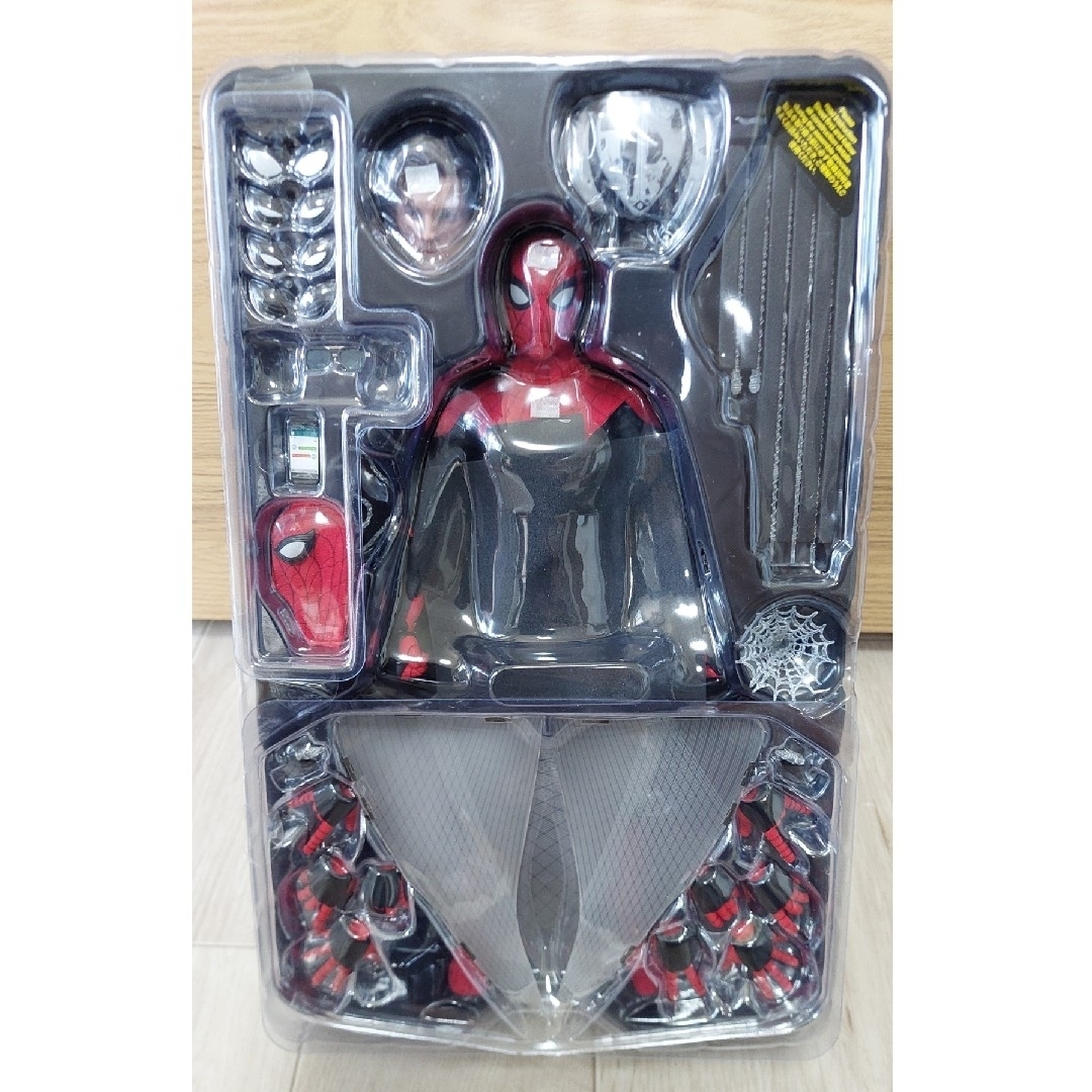 Hot Toys - ホットトイズ スパイダーマン アップグレードスーツ Hot Toys - ホットトイズ スパイダーマン アップグレードスーツ