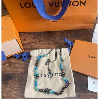 LOUIS VUITTON - ルイヴィトン V ネックレス 保証書 箱付きの LOUIS VUITTON - ルイヴィトン V ネックレス 保証書 箱付きの