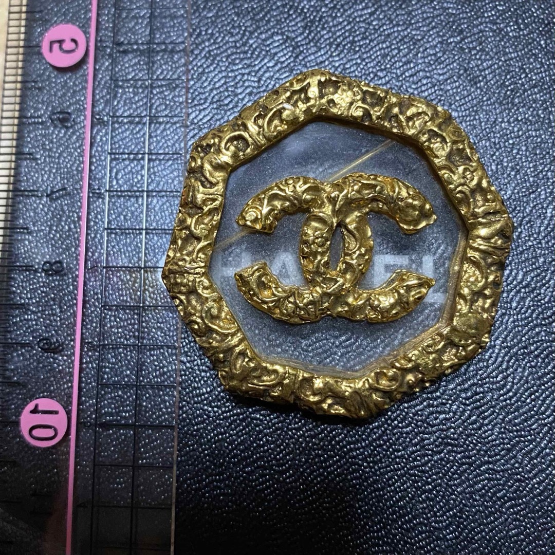 CHANEL - ヴィンテージ シャネル 溶岩 ブローチの通販 by CHANEL - ヴィンテージ シャネル 溶岩 ブローチの通販 by