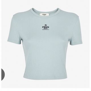 FENDI - フェンディ クロップド丈クルーネックトップスの通販 by FENDI - フェンディ クロップド丈クルーネックトップスの通販 by