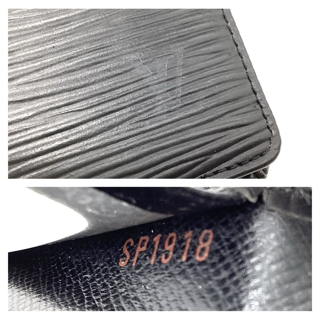 LOUIS VUITTON - 極美品 ルイヴィトン エピ パスケース 定期入れ LOUIS VUITTON - 極美品 ルイヴィトン エピ パスケース 定期入れ
