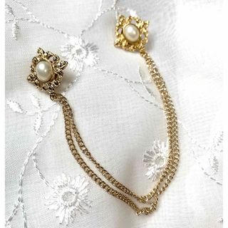 Christian Dior - Christian Dior ブローチ ロゴ ラインストーン Christian Dior - Christian Dior ブローチ ロゴ ラインストーン