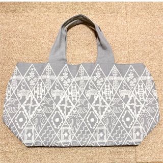 mina perhonen(トートバッグ)のフリマアイテム一覧 mina perhonen(トートバッグ)のフリマアイテム一覧