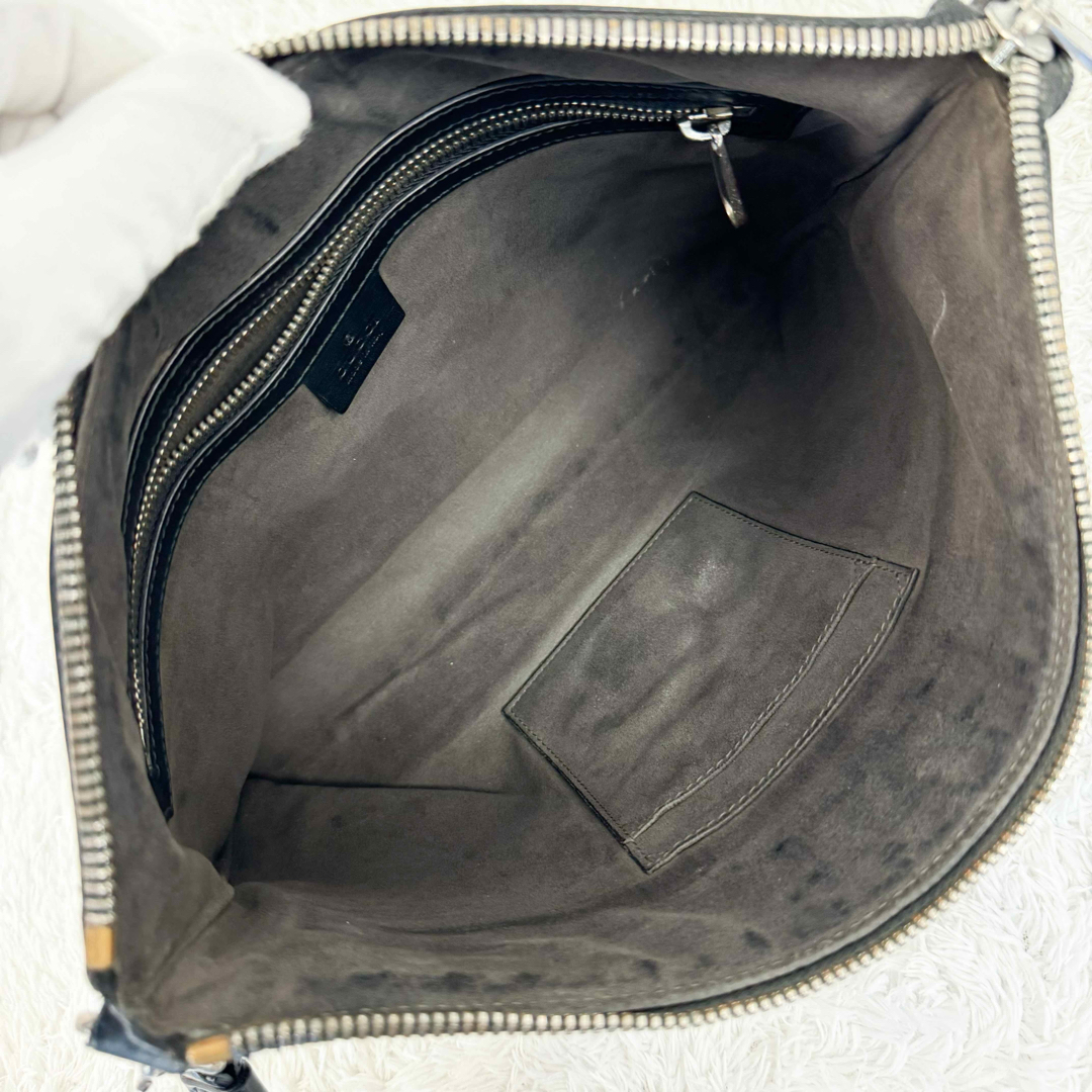 GUCCI - グッチ クラッチバッグ グッチシマ レザー 黒 GG 473881 GUCCI - グッチ クラッチバッグ グッチシマ レザー 黒 GG 473881